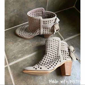 Anthropologie Farylrobin Suede Ankle Booties